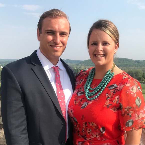 Meet your Posher, Kat - Picture 2 of 2